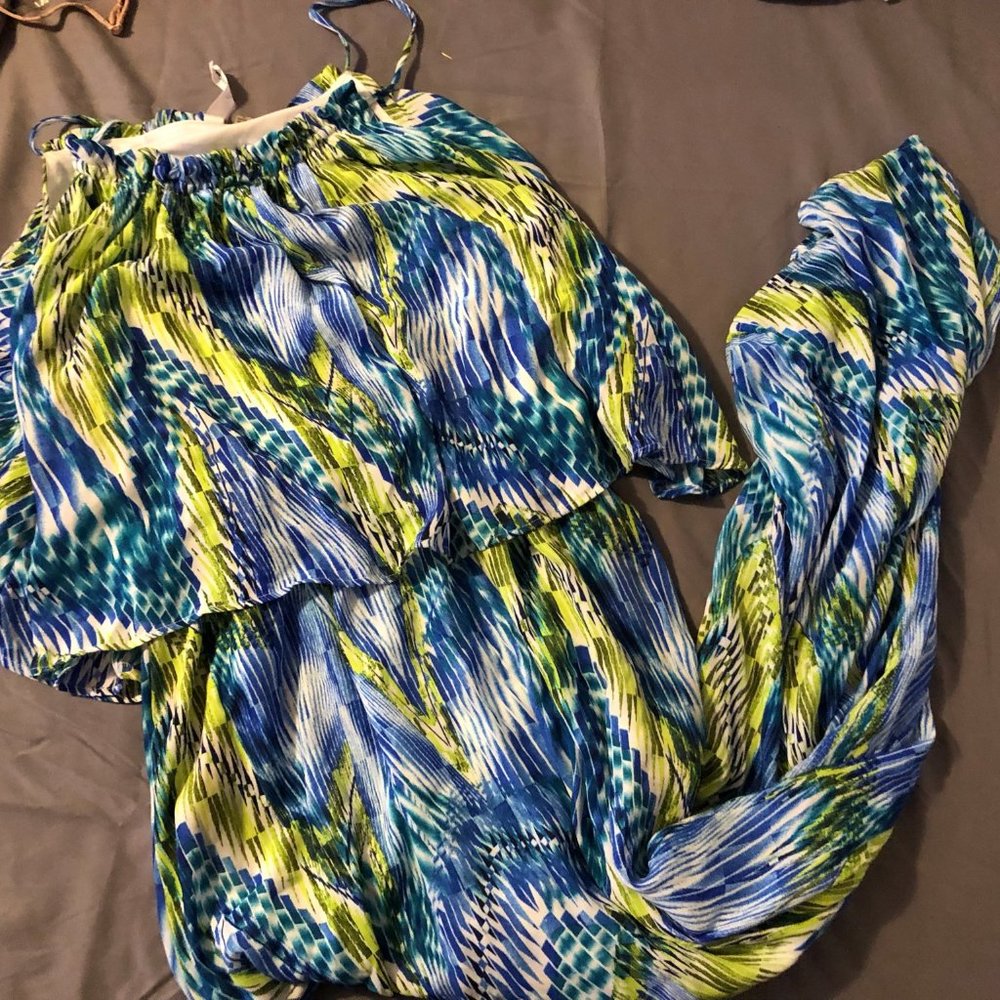 NEW WITHOUT TAGS MAXI DRESS